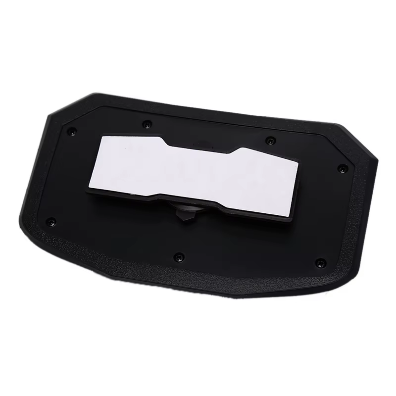 SafeNavigator Heads Up Display with “Fighter Jet” Mirroring Technology (HUD)